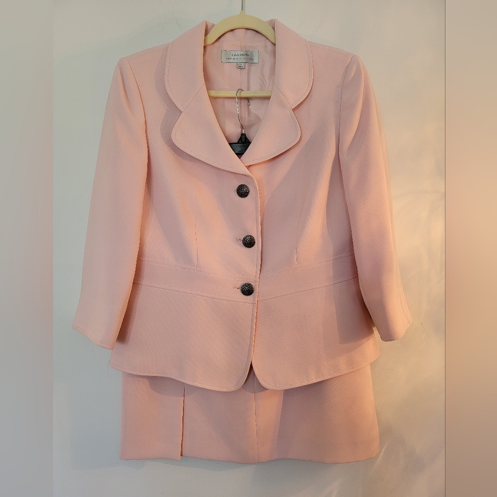 Tahari Pastel Pink Skirt Suit,Size 14